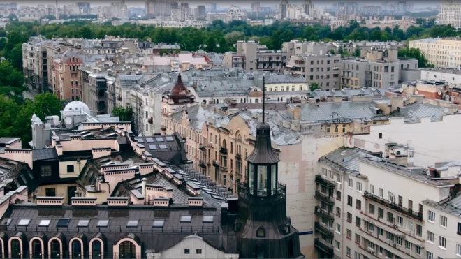 Эксперты объяснили, почему москвичи покупают недвижимость в Петербурге
