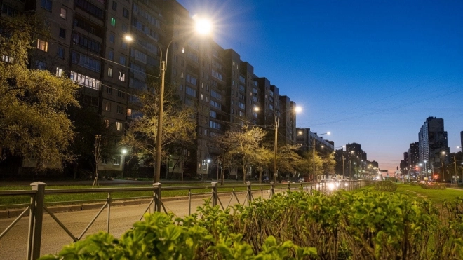 Более 260 фонарей нового поколения осветили проспект Королёва