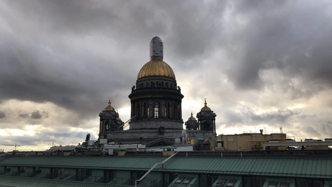 На выходных в Петербурге будет облачно и до +12 градусов