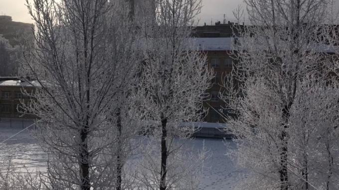 В Ленобласти объявили предупреждение о снеге и гололедице в ближайшие дни