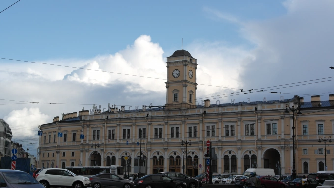 На Московском вокзале с поезда сняли 22-летнего зацепера
