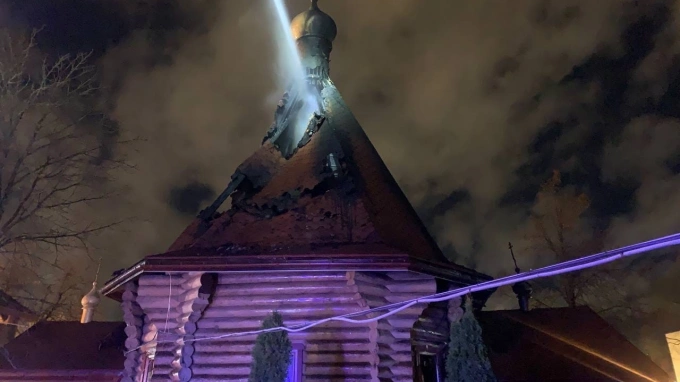 Прокуратура выяснит обстоятельства пожара в Вениаминовской церкви 