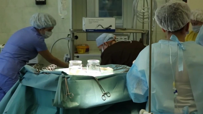 Врачи Педиатрического университета удалили большую опухоль 9-летней девочке 