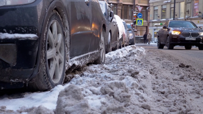 В первый день 2022 года снег пройдёт лишь на востоке Петербурга