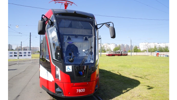 В Петербург поступили "умные" троллейбусы и трамваи