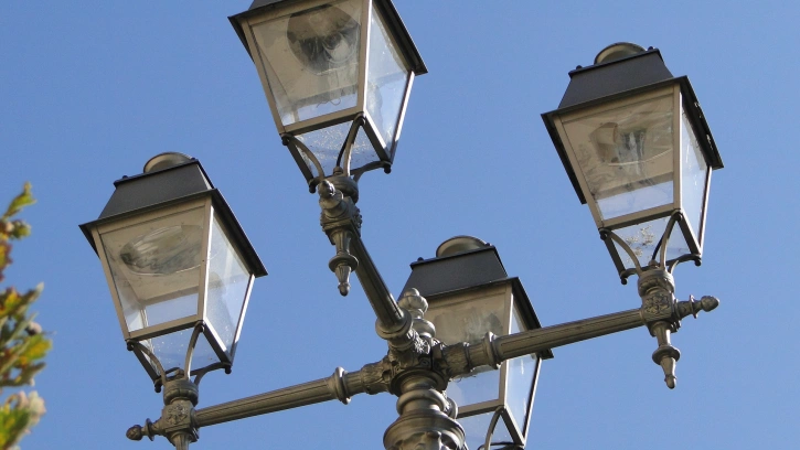 На Пулковской улице установили 44 новых светодиодных светильника 