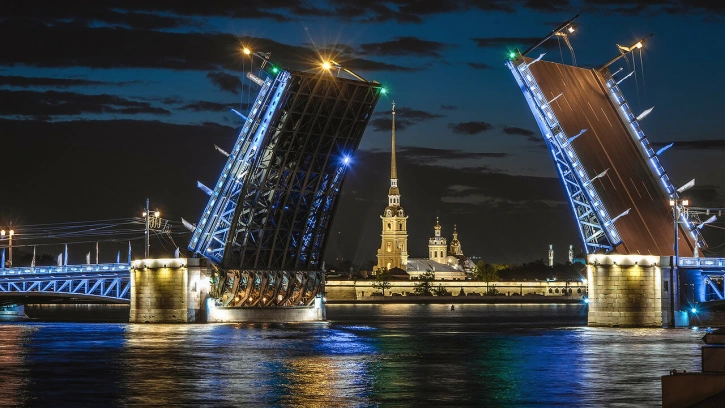В ночь на 13 июня в Санкт-Петербурге не будут разводить мосты