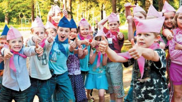 Кешбэк с детских путевок: Мишустин утвердил правила получения средств 