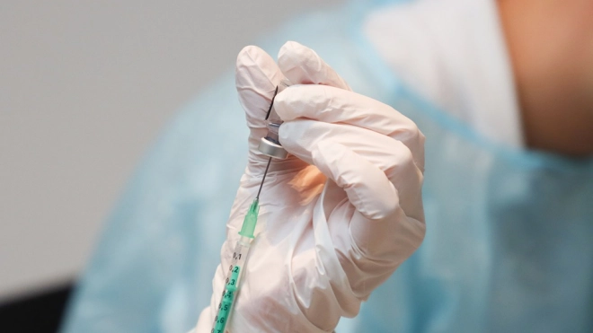 СМИ: россияне с ВИЧ пожаловались на отказы в вакцинации от COVID-19