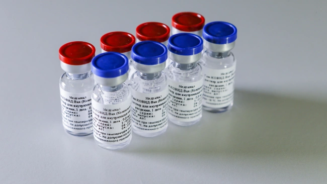 Комздрав Ленобласти: первый компонент вакцины получило 59,8% взрослого населения