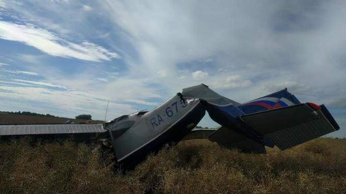 Под Калининградом рухнул спортивный самолет 