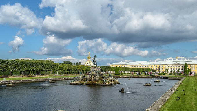 В Петергофе пройдет первый этап работ по реставрации Верхнего сада