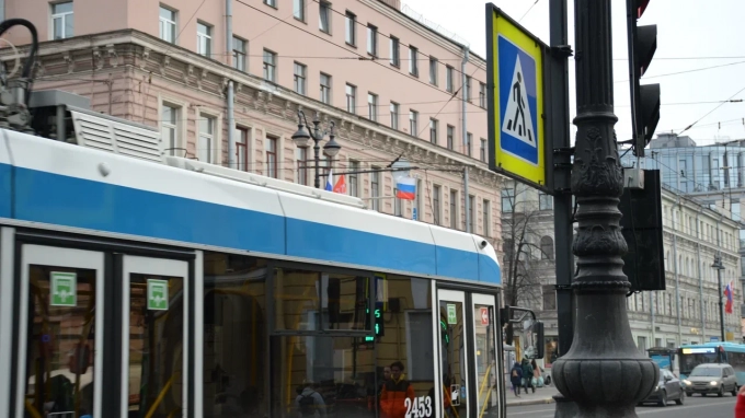 Движение транспорта по набережной Макарова будет ограничено 23 и 24 мая
