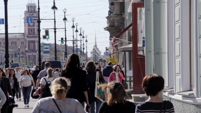 В Смольном рассказали о демографической яме в Петербурге, как в 90-х