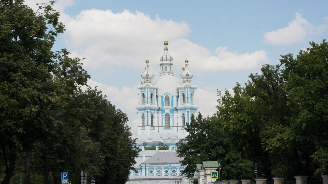 Петербуржцам рассказали о погоде во второй половине сентября