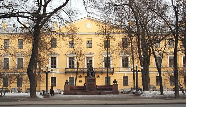 Здание Николаевского кавалерийского училища приспособят под школу