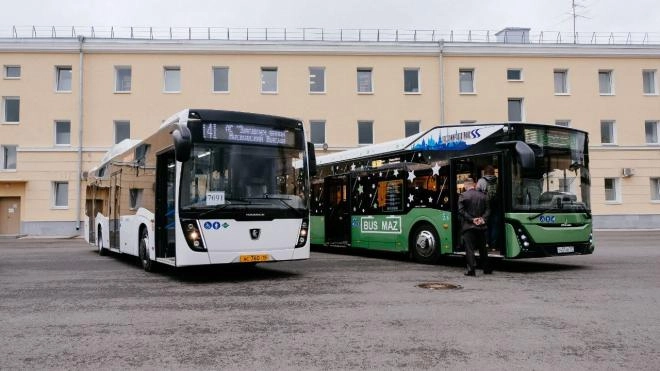 В Петергофе хотят реставрировать автобусный парк за 104,4 млн рублей