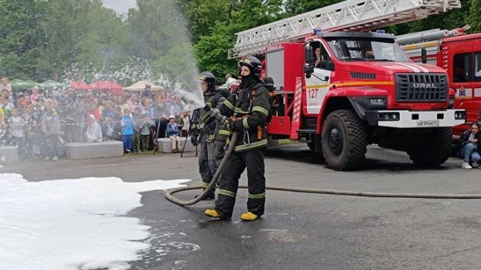 Звание почетного пожарного учредят в Ленобласти 