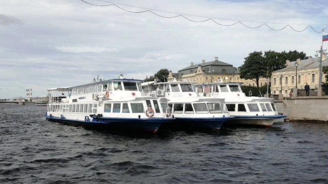 В Петербурге с 13 ноября начнут штрафовать владельцев водного транспорта за неуплату стоянки