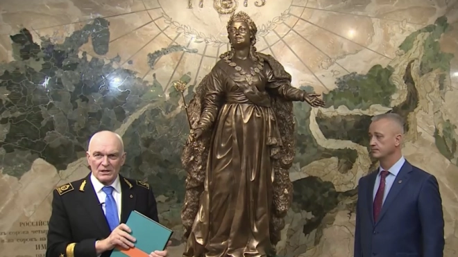 В честь 250-летия в Горном университете установили памятник Екатерине II