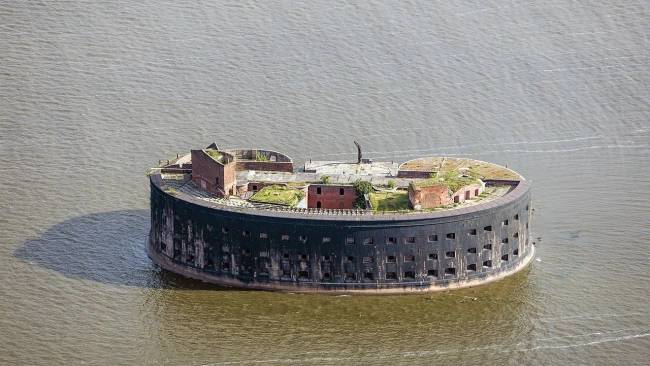 Субподрядчик, реставрировавший форт в Кронштадте, заплатит более 16 млн рублей за нарушение сроков 