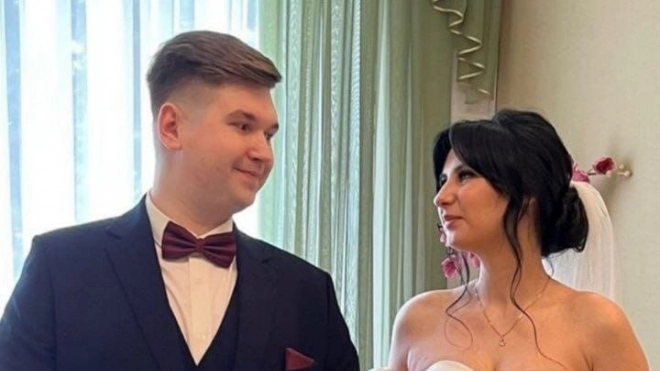Более 300 пар сыграли свадьбу в Ленобласти на прошедшей неделе
