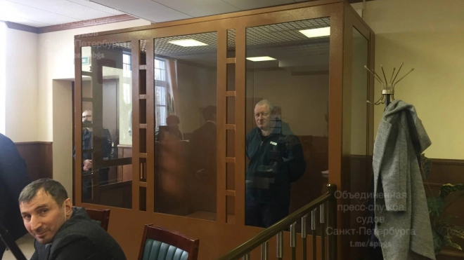 Суд Петербурга арестовал на 2 месяца начальника районной ветеринарной станции по делу о взятках