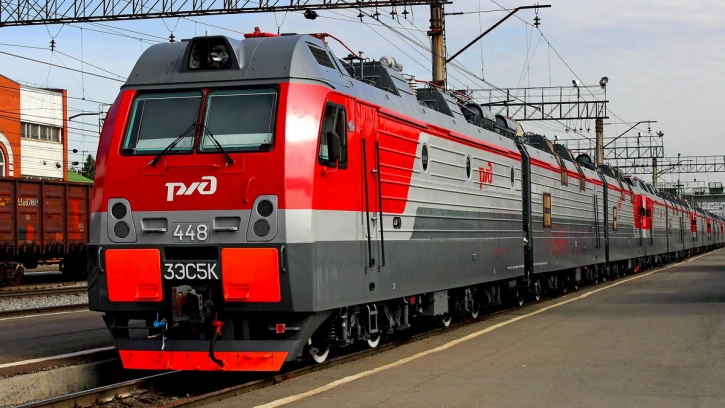Поезда между Петербургом и Москвой изменят расписание на месяц