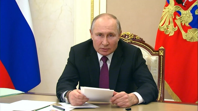 Путин обсудил с Макроном российские предложения по гарантиям безопасности