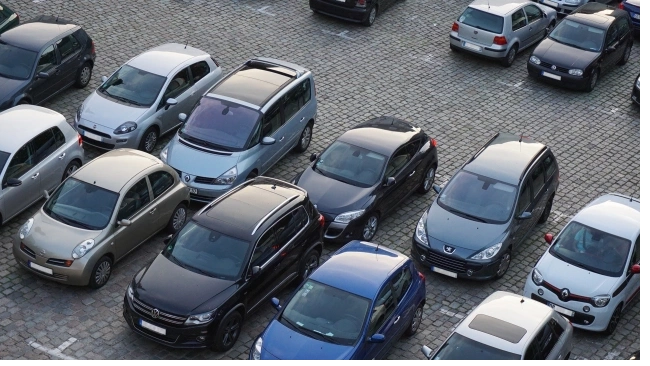 Петербуржцы вместо новых машин стали больше выбирать автомобили с пробегом