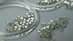 "АЛРОСА" в первом полугодии нарастила добычу алмазов на 6%