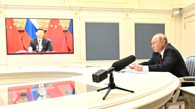 МИД КНР назвал ложью публикацию о просьбе Си Цзиньпина к Путину