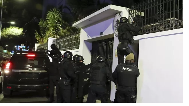 Эксперты прокомментировали вторжение эквадорских силовиков в посольство Мексики