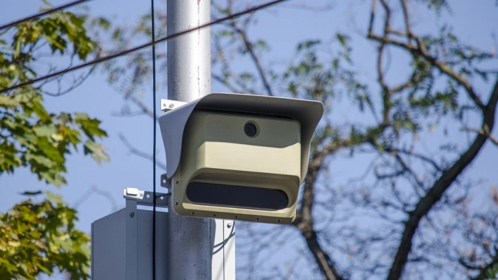 Дорожные камеры зафиксировали в Петербурге за сентябрь более 1 млн нарушений ПДД 