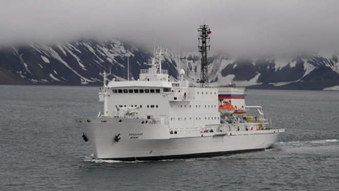 В Дании задержали российское судно "Академик Иоффе"