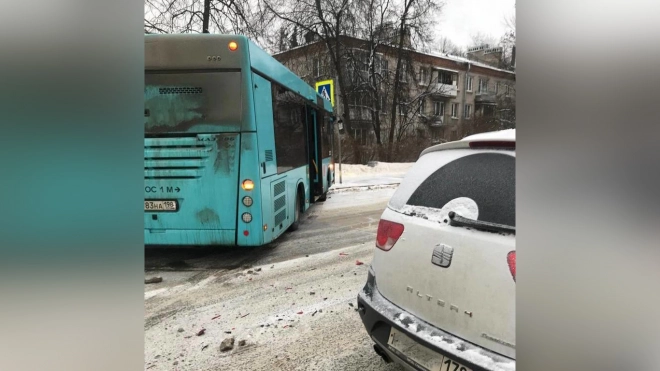 Петербургская прокуратура добилась компенсации инвалиду, пострадавшему в ДТП с автобусом