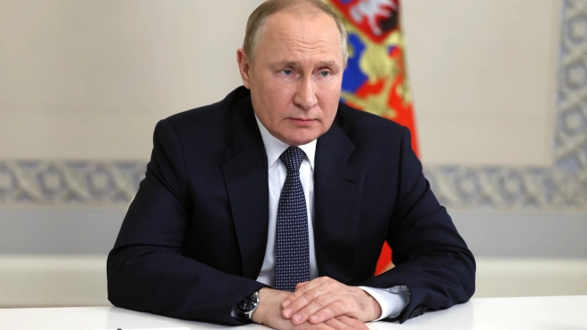 Песков сообщил, что прямая линия с Путиным пройдет не раньше осени