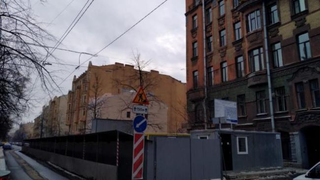 КГИОП потребовал приостановить стройку семиэтажки на Васильевском острове 
