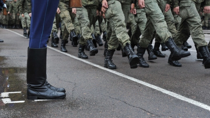 В России увеличат оклады военным и силовикам 