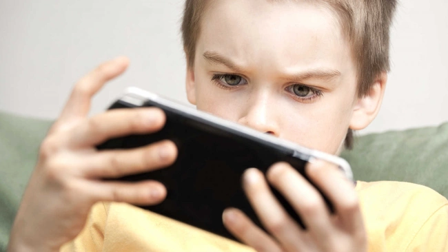 Детский омбудсмен Петербурга одобрила китайскую методику ограничений онлайн-игр для детей