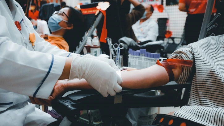 В рамках донорской субботы в Петербурге удалось собрать 242 литра крови