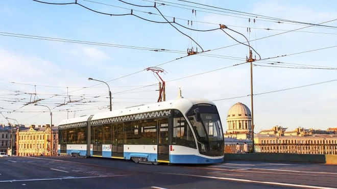 В Петербурге представили проект трамвая "Богатырь-М"