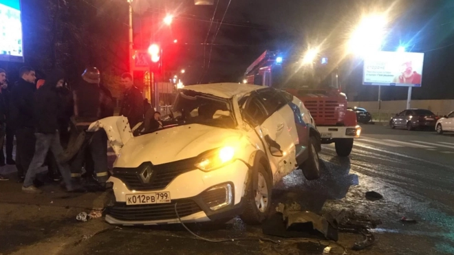Двое полицейских погибли в результате аварии на каршеринге в Петербурге
