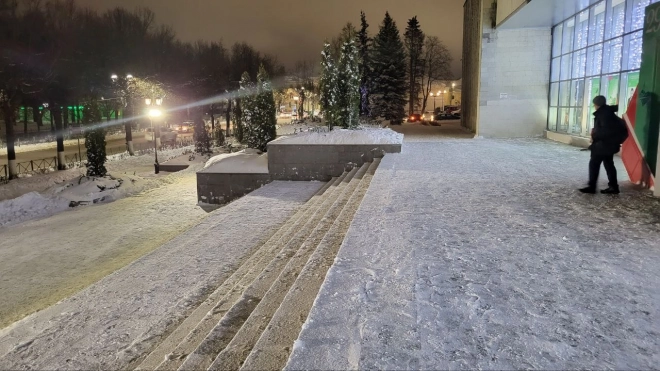 В Ленобласти ночью от снега очистили 16 тыс. км дорог