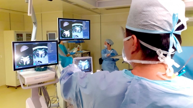 Петербургские врачи спасли подростка с опухолью при помощи цифровых технологий