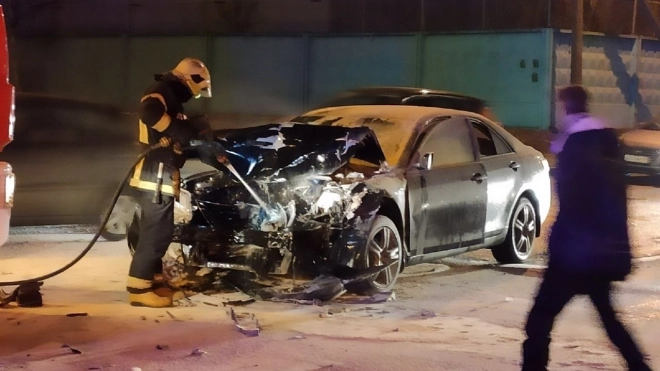 Из-за пьяного водителя загорелся автомобиль на пересечении улиц Красина и Коммуны