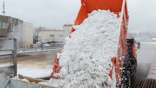 За выходные в Петербурге утилизировали 18 кубометров снега