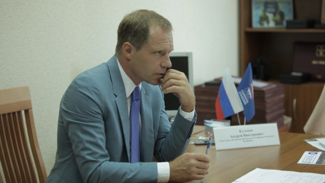 Членом Совета Федерации от ЗакСА Петербурга снова избран Андрей Кутепов