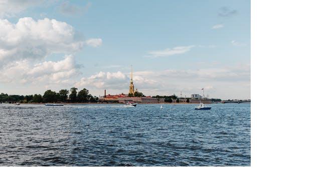 Неделя в Петербурге начнется с рекордного потепления 