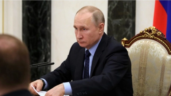 Путин обсудил с Макроном поставку газа в рублях и ситуацию на Украине
